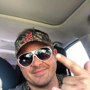 Meet your Posher, Troy